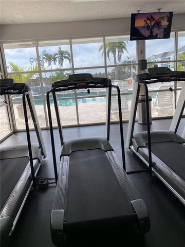 8500 SW 212th St 106, Cutler Bay, FL 33189