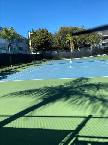 8500 SW 212th St 106, Cutler Bay, FL 33189