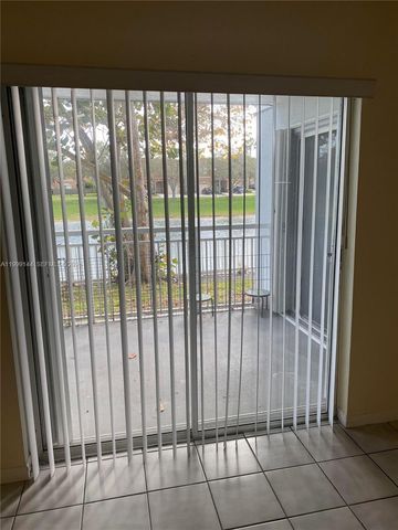 8500 SW 212th St 106, Cutler Bay, FL 33189