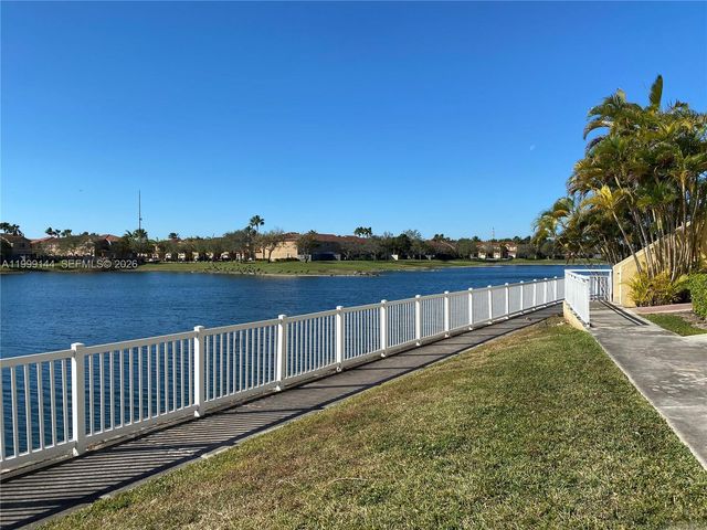8500 SW 212th St 106, Cutler Bay, FL 33189