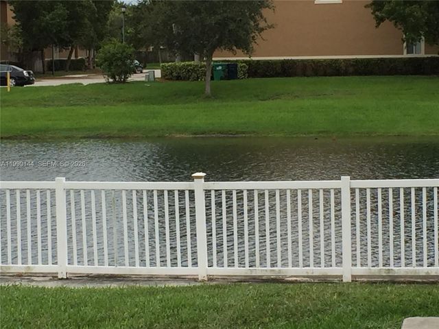 8500 SW 212th St 106, Cutler Bay, FL 33189