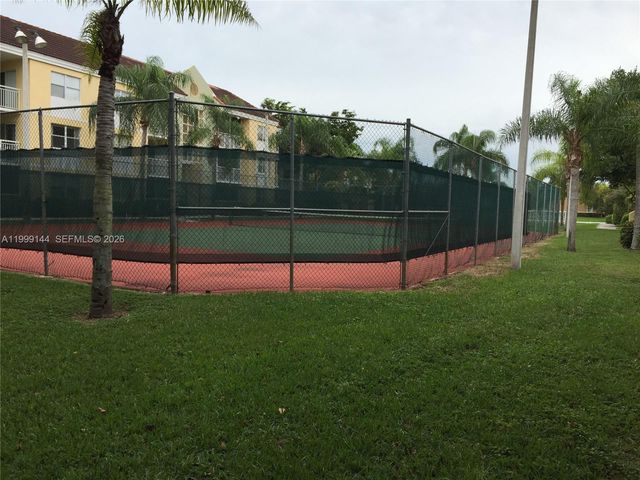 8500 SW 212th St 106, Cutler Bay, FL 33189