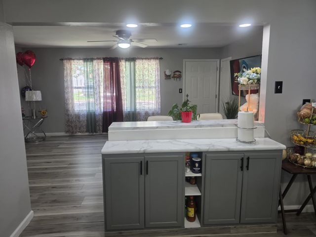 2713 W Merton Ave, Wichita, KS 67213