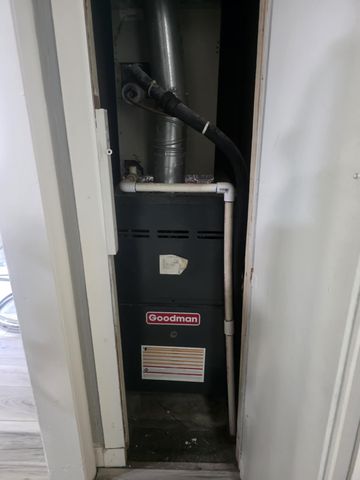 2713 W Merton Ave, Wichita, KS 67213