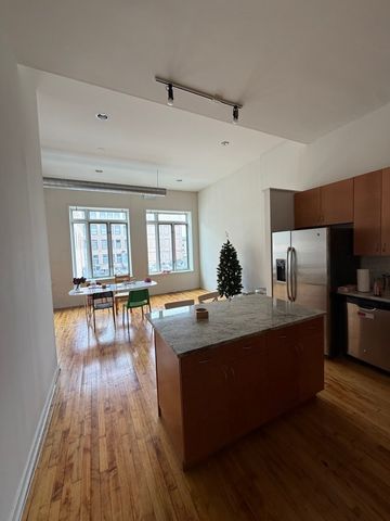 1270 N Milwaukee Avenue 3, Chicago, IL 60622