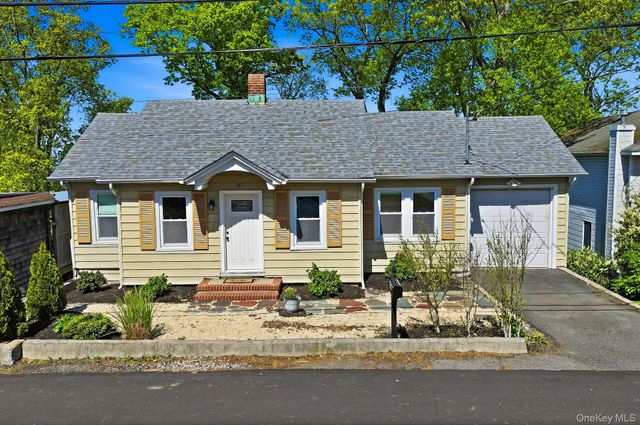 171 Taft Crescent, Centerport, NY 11721