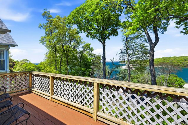 171 Taft Crescent, Centerport, NY 11721