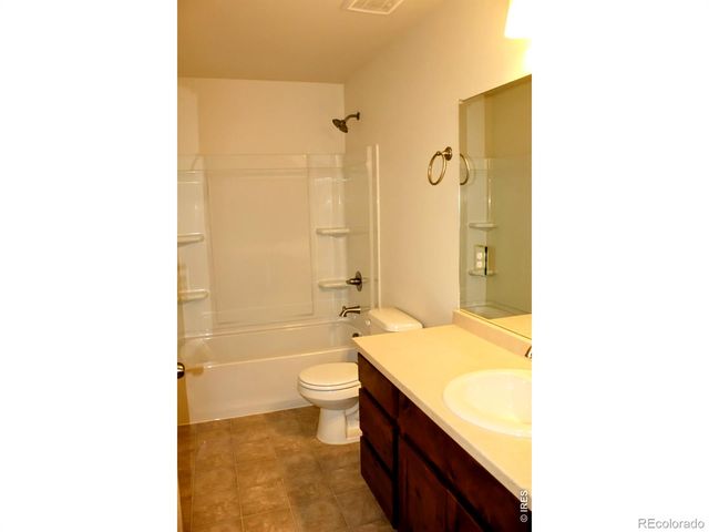 4855 Grapevine Way, Johnstown, CO 80534