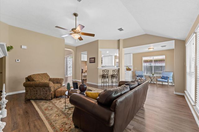 6318 Pleasant Stream Drive, Katy, TX 77449