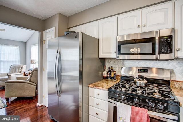 5036 FINSBURY RD, Baltimore, MD 21237