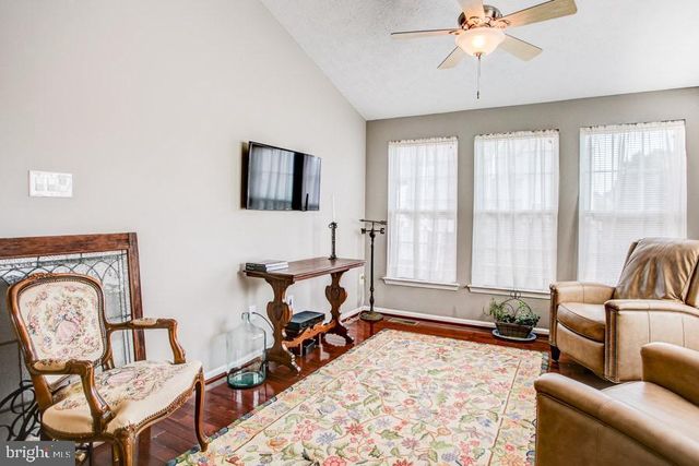 5036 FINSBURY RD, Baltimore, MD 21237