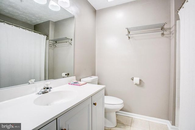 5036 FINSBURY RD, Baltimore, MD 21237