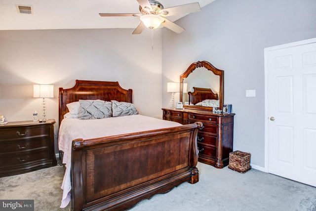 5036 FINSBURY RD, Baltimore, MD 21237