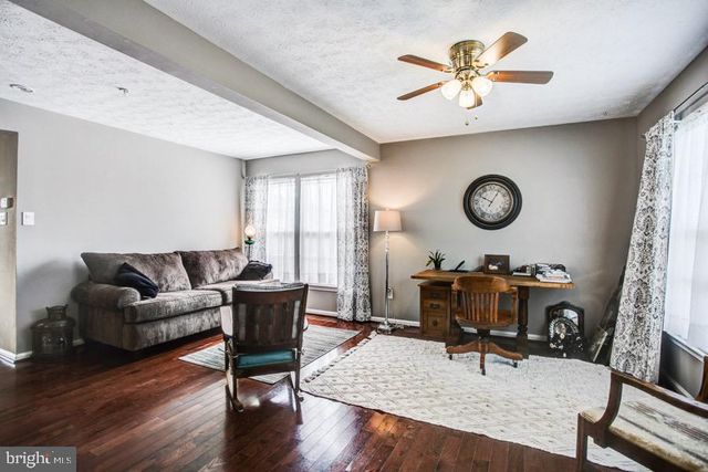 5036 FINSBURY RD, Baltimore, MD 21237