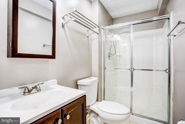 5036 FINSBURY RD, Baltimore, MD 21237