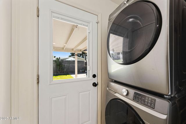 8655 E PALO VERDE Drive, Scottsdale, AZ 85250