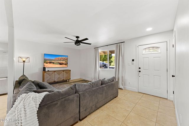 8655 E PALO VERDE Drive, Scottsdale, AZ 85250