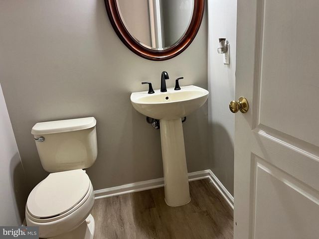 813 TREMONT DR, Downingtown, PA 19335