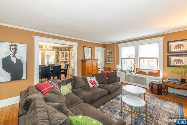 530 Up Mountain Avenue, Montclair, NJ 07043