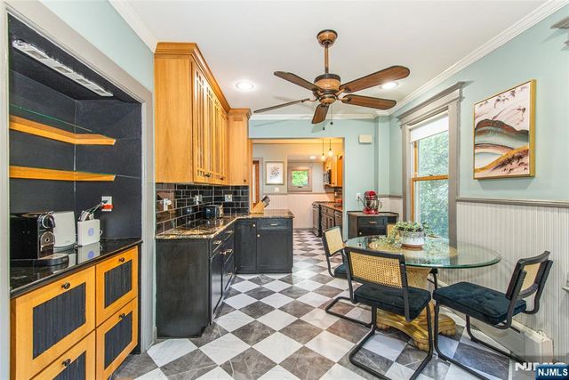 530 Up Mountain Avenue, Montclair, NJ 07043