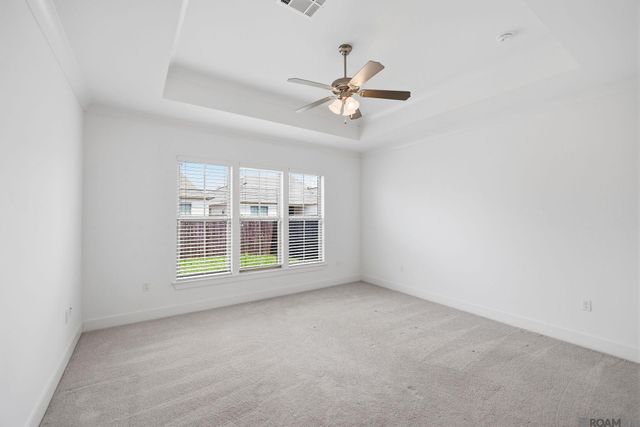 564 Silverbill Ln, Baton Rouge, LA 70810