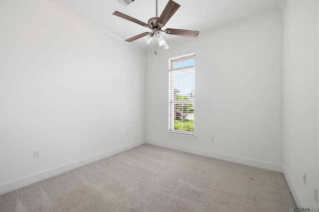 564 Silverbill Ln, Baton Rouge, LA 70810