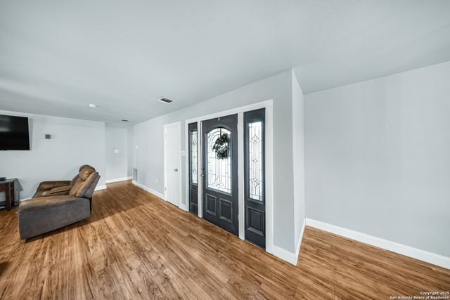 8216 Alton, Selma, TX 78154