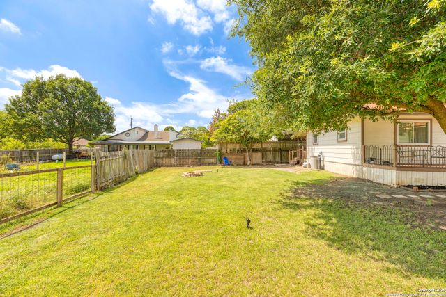 8216 Alton, Selma, TX 78154