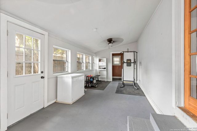 8216 Alton, Selma, TX 78154