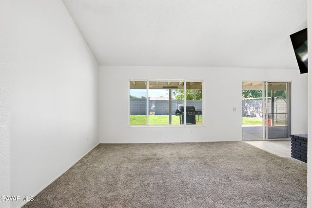 10344 E Avenue R 10, Littlerock, CA 93543
