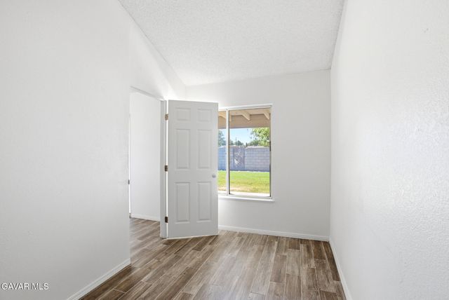 10344 E Avenue R 10, Littlerock, CA 93543