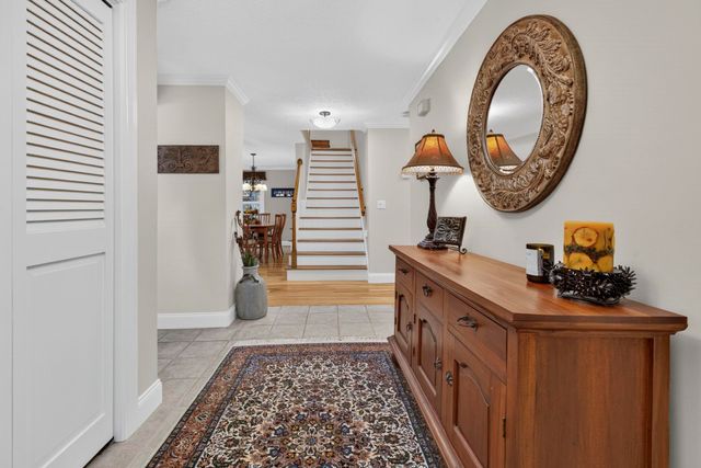 27 Grey Rock Road, Bedford, NH 03110