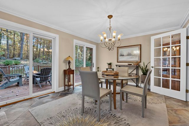 27 Grey Rock Road, Bedford, NH 03110