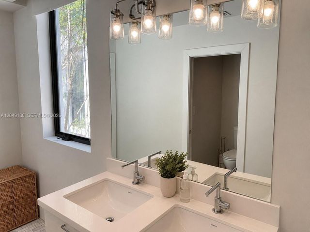 8631 Arboretum Lane, Miami, FL 33138