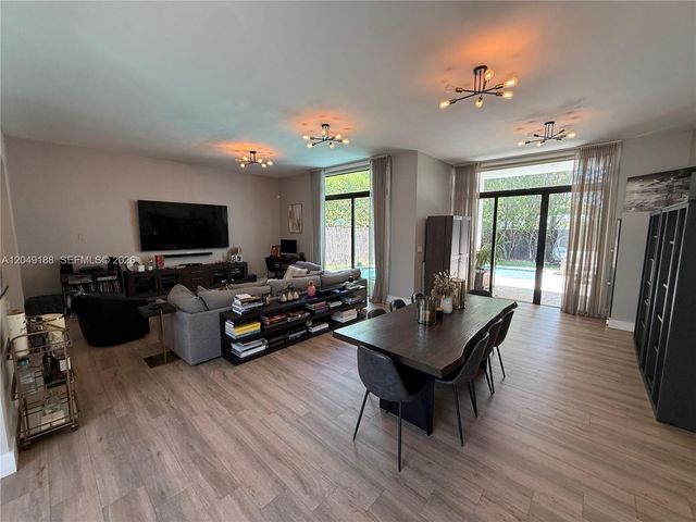 8631 Arboretum Lane, Miami, FL 33138