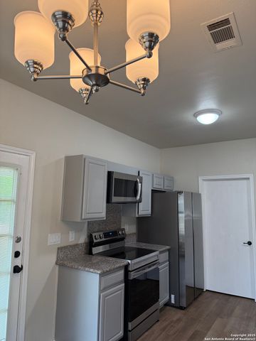 938 Canyon Ridge, San Antonio, TX 78227