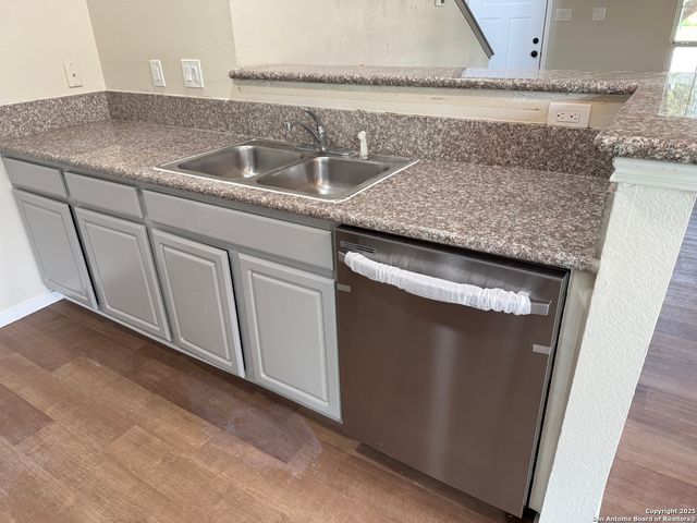 938 Canyon Ridge, San Antonio, TX 78227