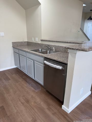 938 Canyon Ridge, San Antonio, TX 78227