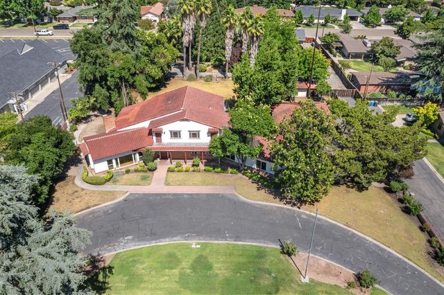 1300 N Berkeley Ave, Turlock, CA 95380