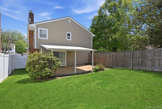 448 Lenox Road, Huntington Station, NY 11746