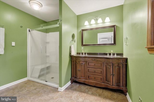 760 FRANKLIN SQUARE DRIVE, Chambersburg, PA 17201