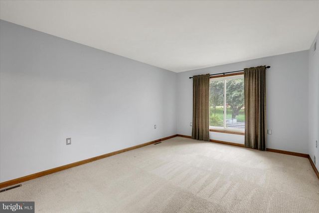 760 FRANKLIN SQUARE DRIVE, Chambersburg, PA 17201