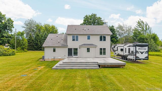 2381 Burke Road, Howell Township, MI 48836