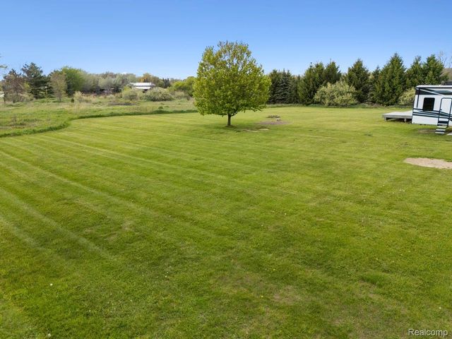 2381 Burke Road, Howell Township, MI 48836