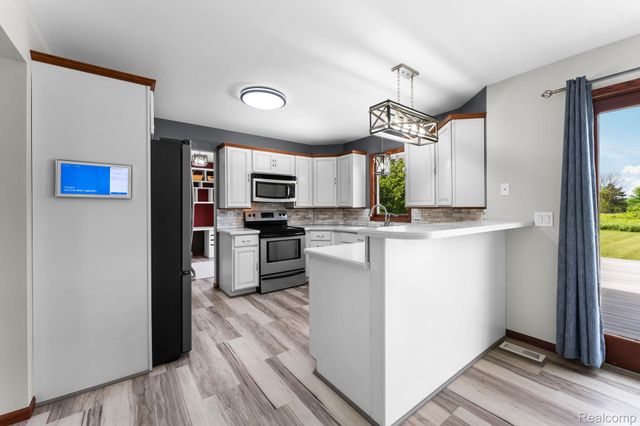 2381 Burke Road, Howell Township, MI 48836