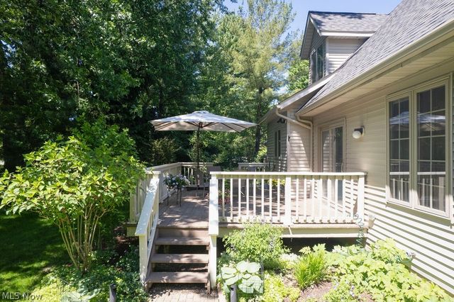 10 Deep Creek Lane, Moreland Hills, OH 44022