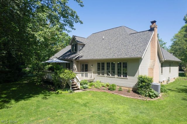 10 Deep Creek Lane, Moreland Hills, OH 44022