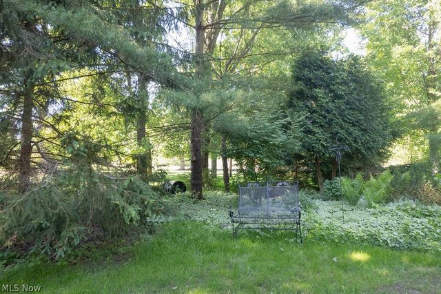 10 Deep Creek Lane, Moreland Hills, OH 44022