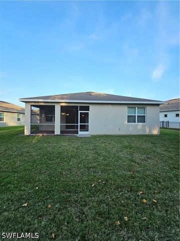 3141 Amadora CIR, Cape Coral, FL 33909