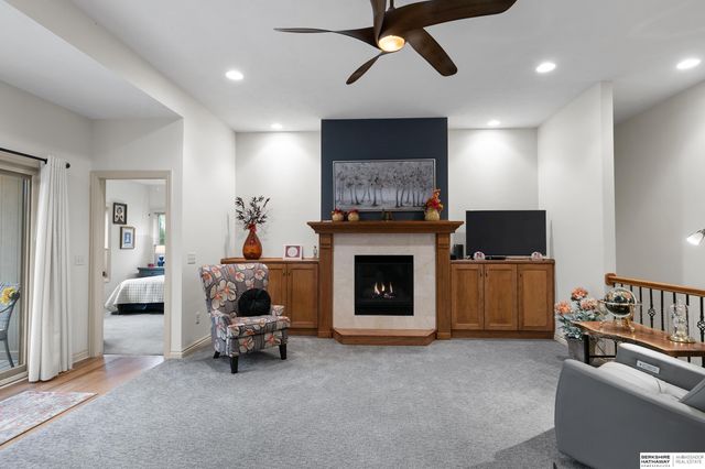 9930 Edgewater Lane, Lincoln, NE 68527